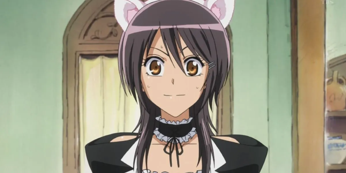 Мисаки Аюдзава в образе горничной